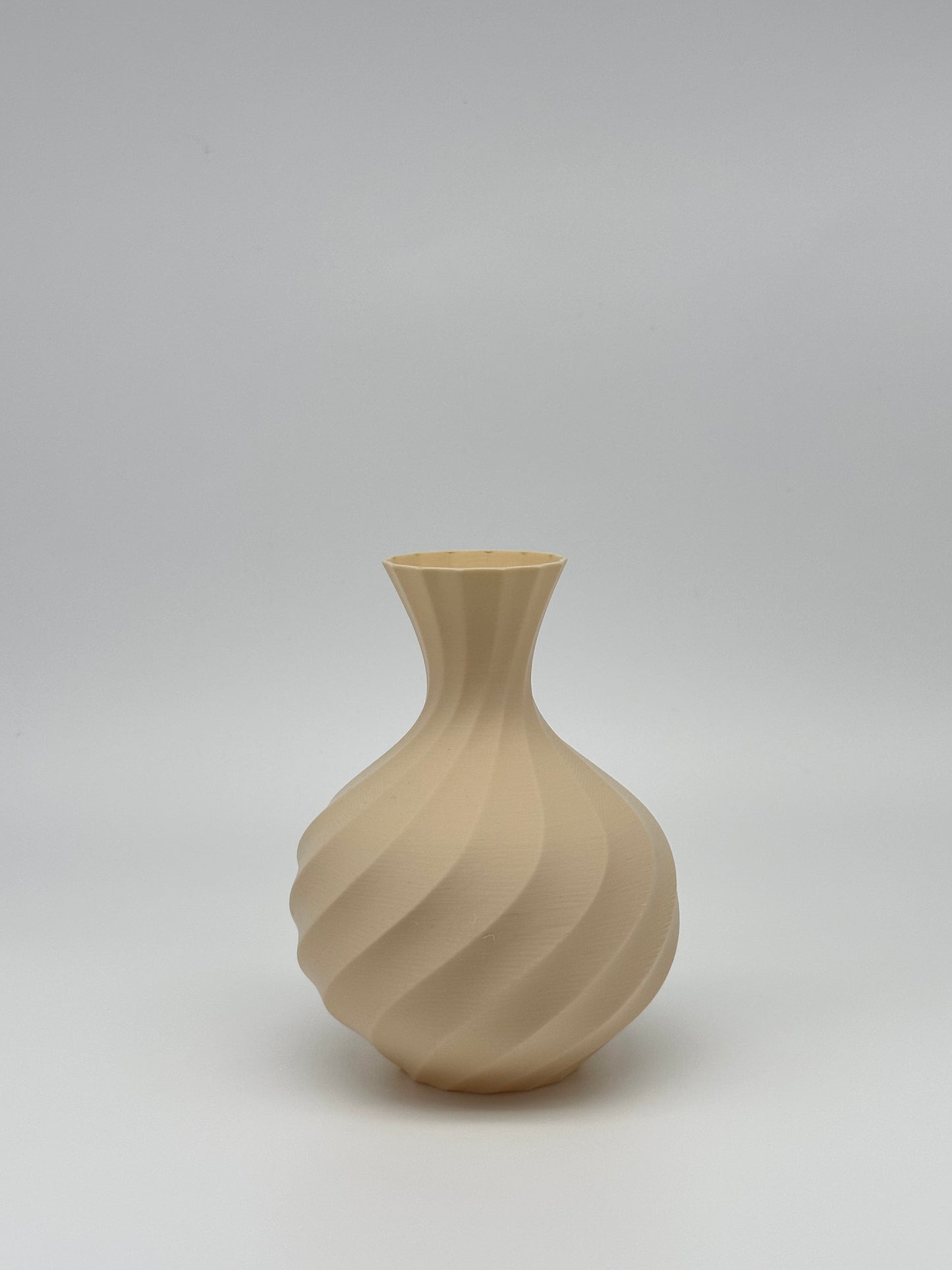 Dahlia in Beige
