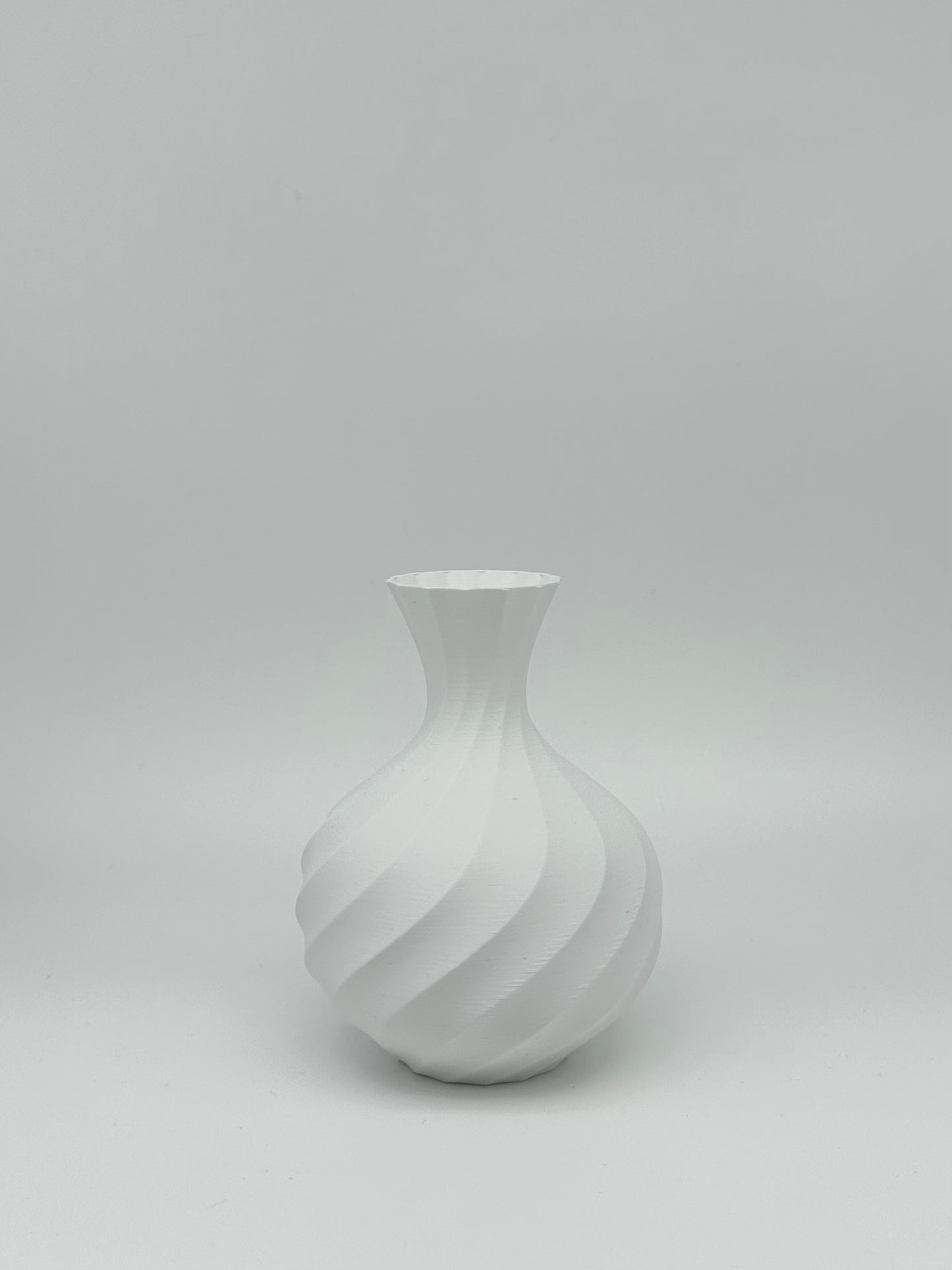 Dahlia in white