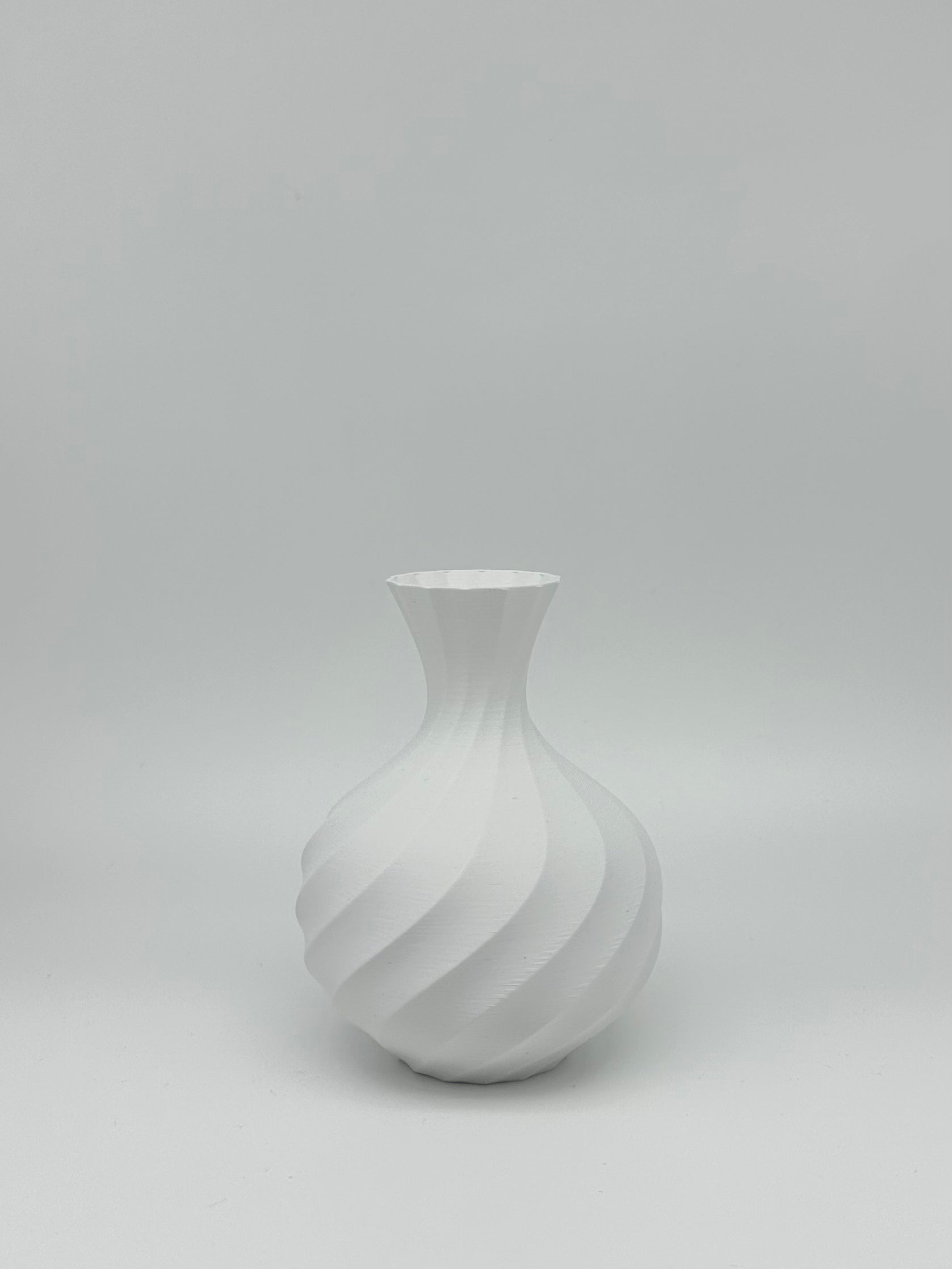 Dahlia in white